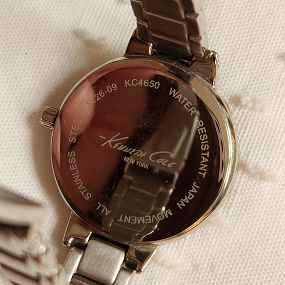 Kenneth Cole watch - Picture 2 of 5